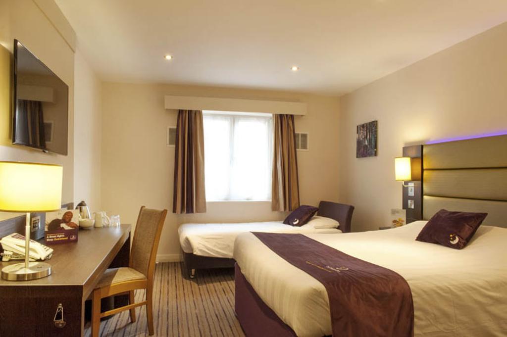 Premier Inn Aberdeen Airport - דייס חדר תמונה