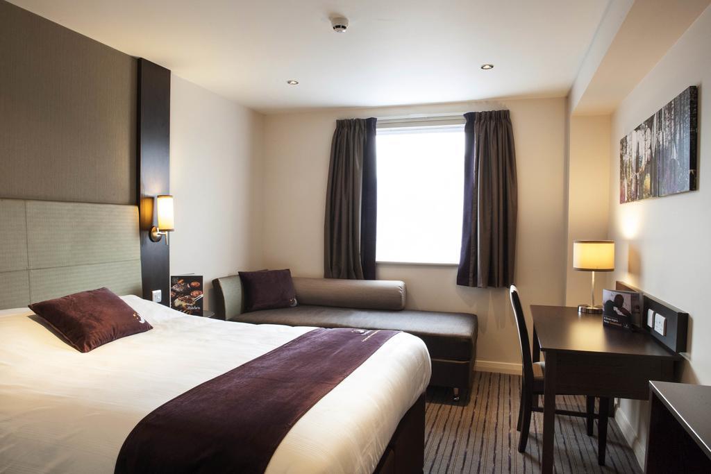 Premier Inn Aberdeen Airport - דייס חדר תמונה