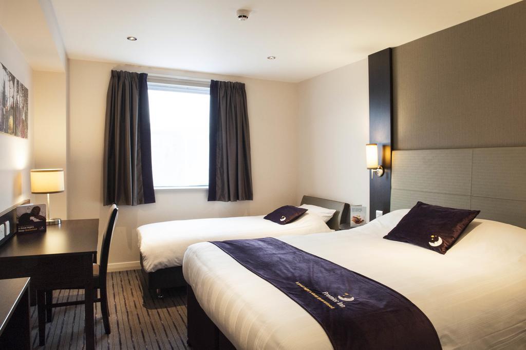 Premier Inn Aberdeen Airport - דייס חדר תמונה